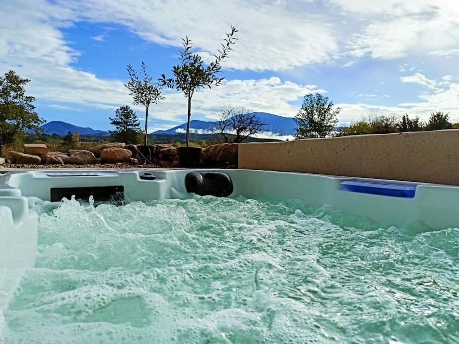 Gite De Charme Avec Jacuzzi Face Au Mont Ventoux Crestet Dış mekan fotoğraf